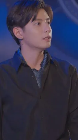 破产后我被前任缠上了海报